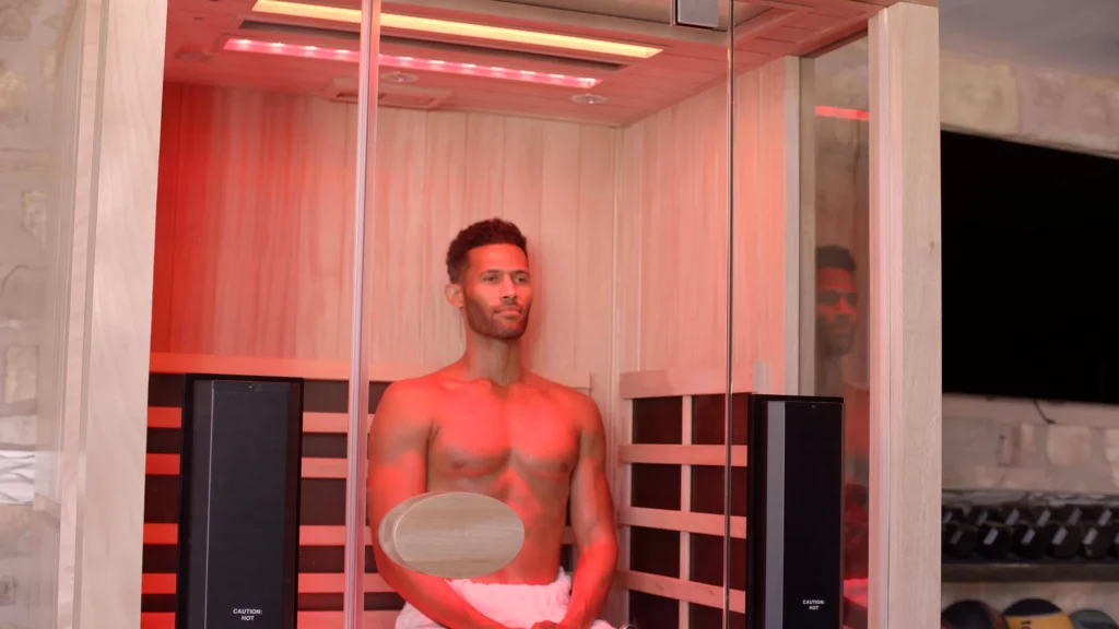 jacuzzi sauna talent man 06